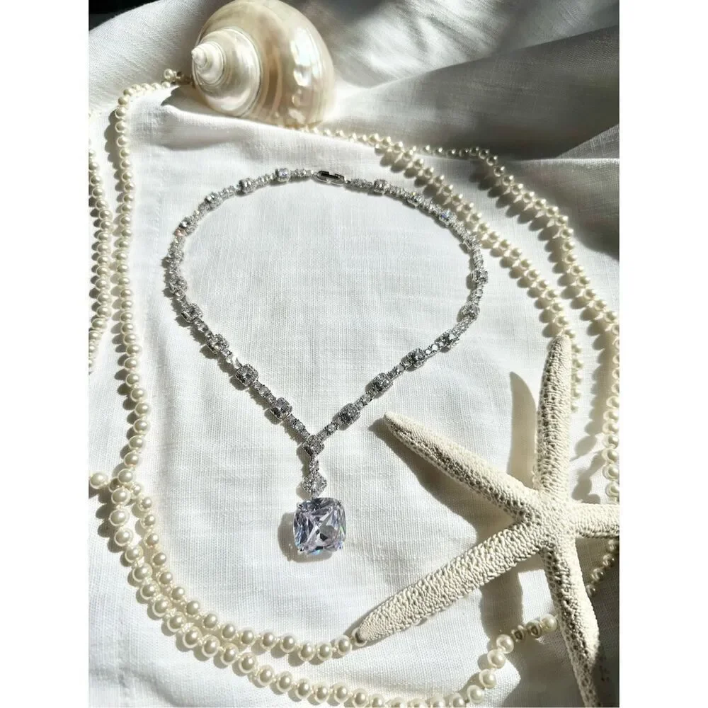 Stunning cushion cut cubic zirconia statement necklace